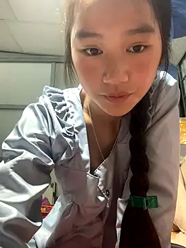 Snapshot of -Lie-06 chatting on 09.12.25 -Lie-06 online show from 09.12.25