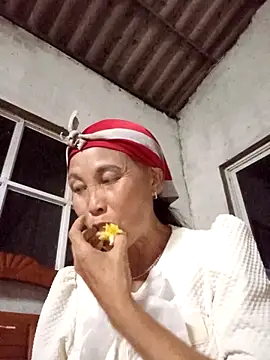 me-cute online show from 10.02.25