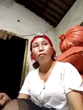 me-cute online show from 10.11.25