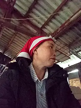 me-cute online show from 11.02.25