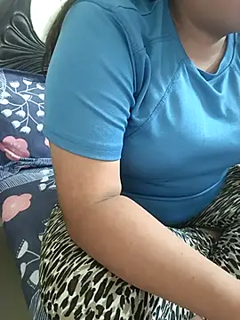 payal 261072  online show from 09.21.25