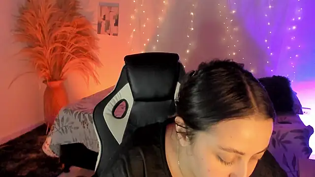 SarahCastro1  online show from 05.11.26