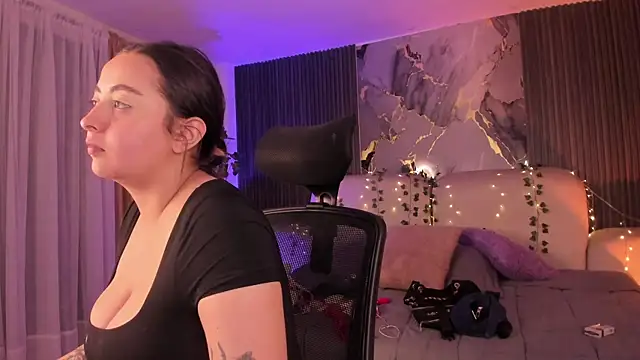 SarahCastro1  online show from 05.29.26
