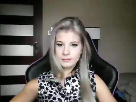 KristineGlow online show from 09.16.25