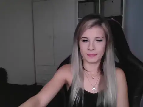 KristineGlow online show from 10.14.25