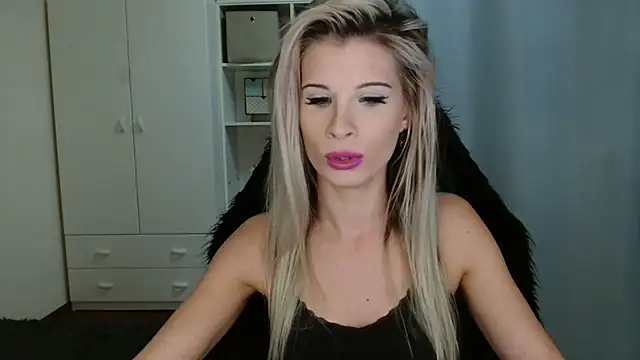 KristineGlow online show from 11.13.25