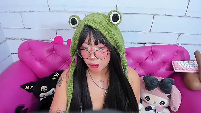 SafiroAgataaa online show from 11.15.25