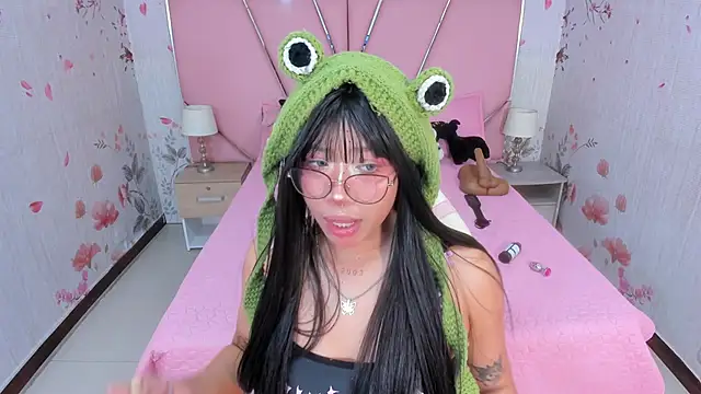 SafiroAgataaa online show from 11.21.25