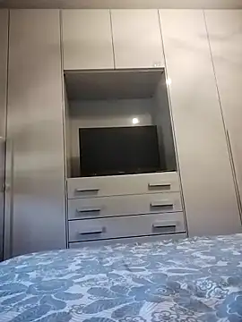 Snapshot of caldaevogliosa81 chatting on 09.19.25 caldaevogliosa81 online show from 09.19.25