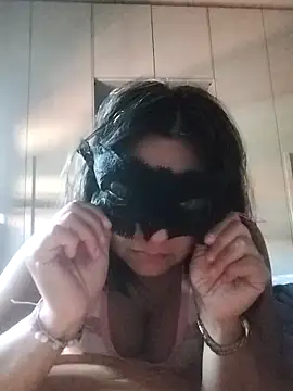 Snapshot of caldaevogliosa81 chatting on 09.20.25 caldaevogliosa81 online show from 09.20.25