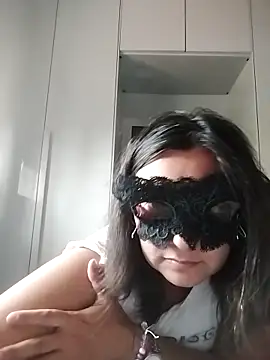 Snapshot of caldaevogliosa81 chatting on 09.24.25 caldaevogliosa81 online show from 09.24.25