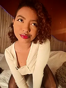 Nina Kinky online show from 11.08.25