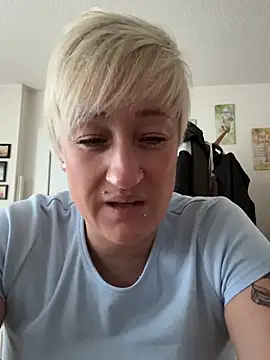 Snapshot of Rozendefotz chatting on 03.02.26 Rozendefotz online show from 03.02.26