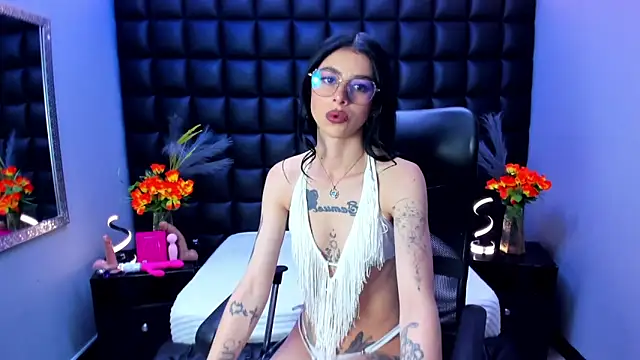 Dulce Miaa  online show from 06.17.26