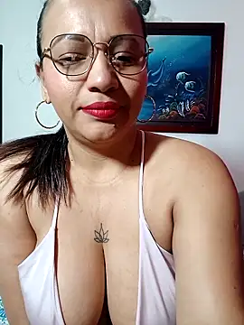 agatha sluttylatina online show from 03.24.26