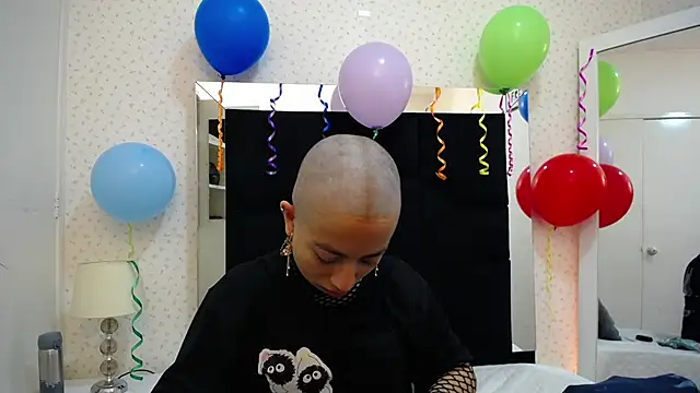 LunaRichy  online show from 09.24.25