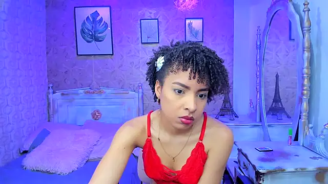 Snapshot of Lucia_jane chatting on 10.27.25 Lucia jane online show from 10.27.25