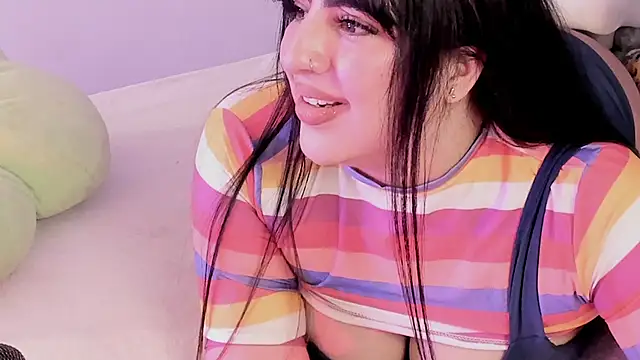 Camila Matinez  online show from 11.03.25