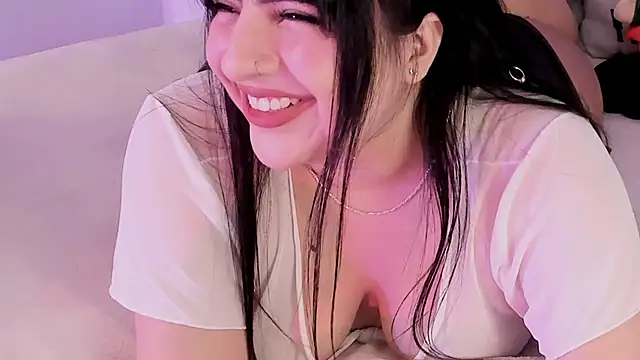 Camila Matinez  online show from 12.23.25