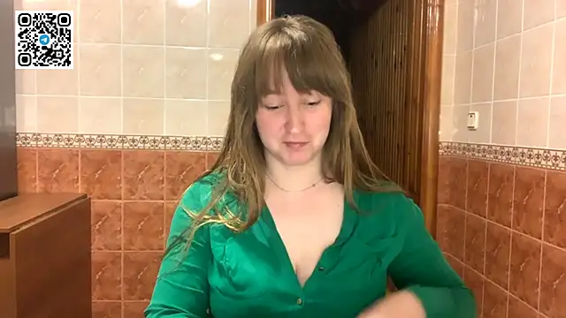 MaroonMoon  online show from 10.20.25