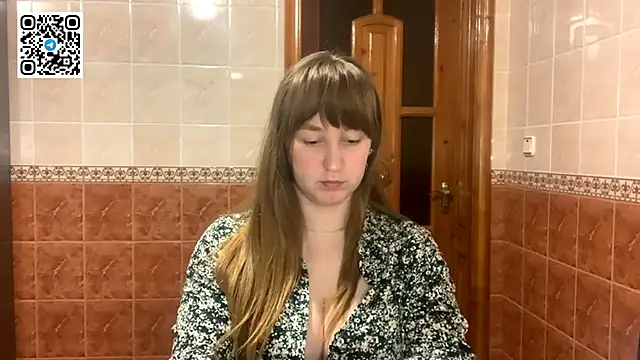 MaroonMoon  online show from 12.16.25