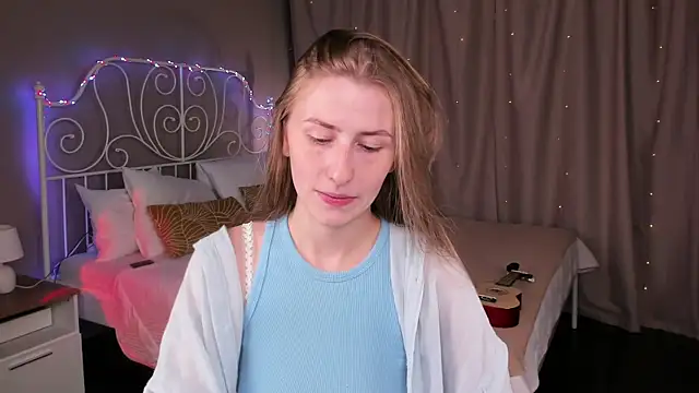 VesperaCeleste online show from 09.18.25