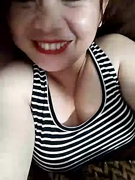 Snapshot of Lyly_nuce chatting on 09.29.25 Lyly nuce online show from 09.29.25