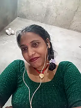 Snapshot of Sandhya_x chatting on 10.23.25 Sandhya x online show from 10.23.25
