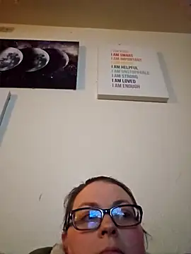 Snapshot of Yamiko42 chatting on 02.23.26 Yamiko42 online show from 02.23.26