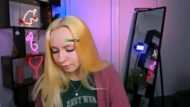 mila glow1 online show from 01.06.26