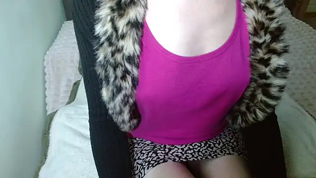 Snapshot of LorraineOSun chatting on 02.06.26 LorraineOSun online show from 02.06.26