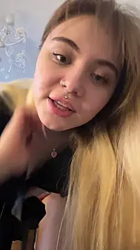 LunaMillie online show from 12.20.25