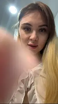 LunaMillie online show from 01.06.26