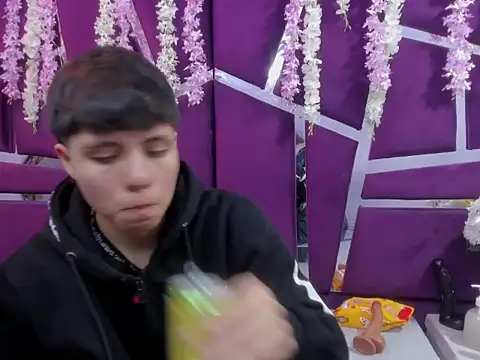 Bruno Cruzz online show from 12.17.25