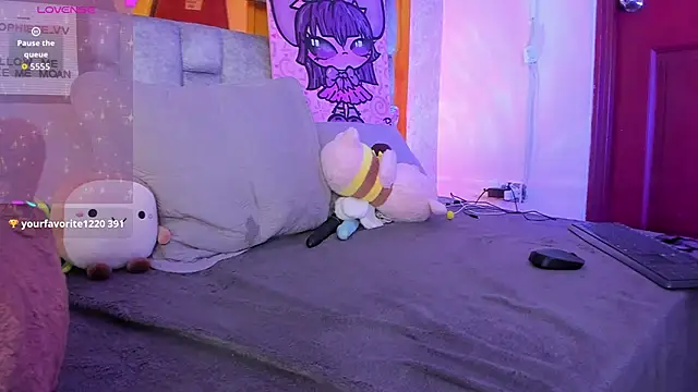 sophiievv online show from 12.17.25