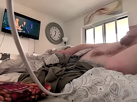 Snapshot of Chffbhf chatting on 11.17.25 Chffbhf online show from 11.17.25