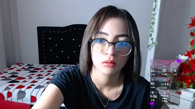 Coraline Playful online show from 09.15.25