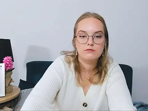 AliceCrazy69 online show from 09.16.25