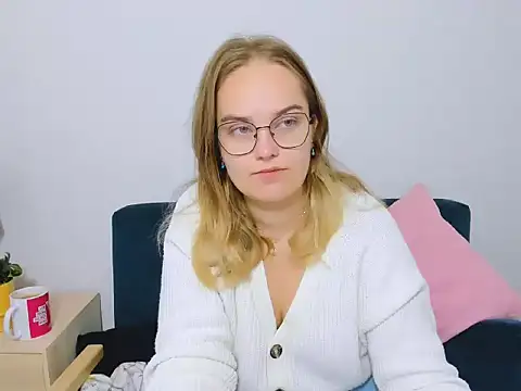 AliceCrazy69 online show from 10.04.25