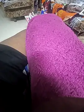 Snapshot of indiankiing chatting on 11.13.25 indiankiing online show from 11.13.25