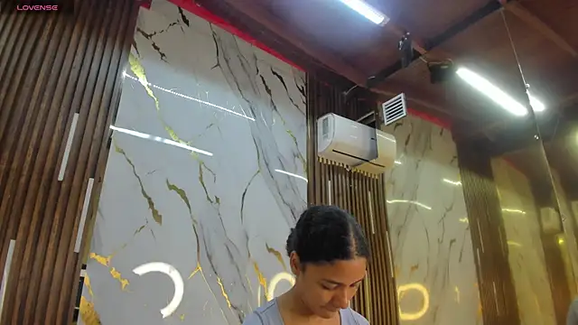 VictoriaDuart online show from 03.25.26