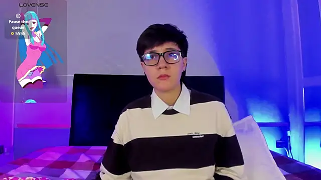 Tsuki Maru online show from 12.19.25