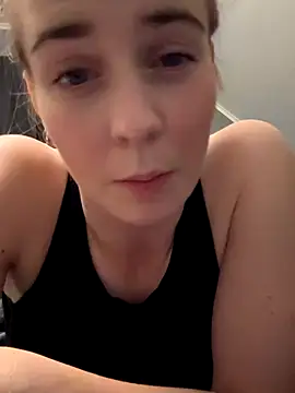 ellieen online show from 10.26.25