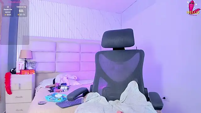 BritanyBrown  online show from 04.11.26