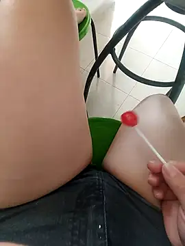 LunaJacobs online show from 04.25.26