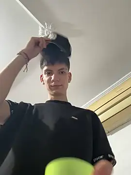 Snapshot of Luck__090 chatting on 09.26.25 Luck  090 online show from 09.26.25