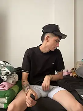 Snapshot of Luck__090 chatting on 10.03.25 Luck  090 online show from 10.03.25