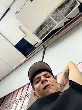 Snapshot of Luck__090 chatting on 10.09.25 Luck  090 online show from 10.09.25