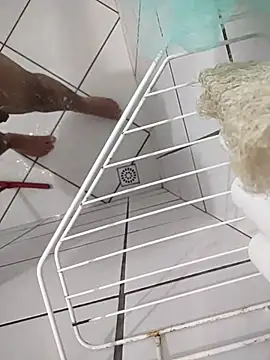 Snapshot of Novin23cms chatting on 11.13.25 Novin23cms online show from 11.13.25