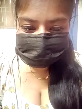 Snapshot of Reshma-Rani chatting on 11.17.25 Reshma-Rani online show from 11.17.25